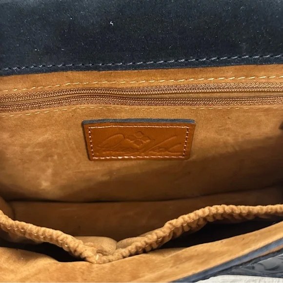 NWOT Patricia Nash Locri Black Tooled Leather Crossbody Purse - Picture 4 of 7